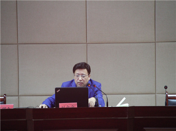 不忘初心跟党走