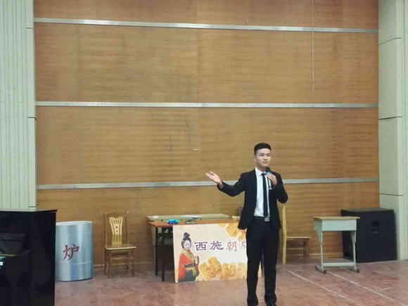 宿迁经贸高职：歌声在秋色中飞扬
