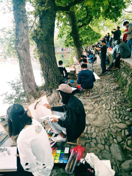 宿迁经贸高职广告专业学生写生归来