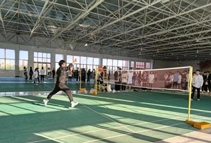 强健体魄   “羽”你同行——宿迁经贸高职举行秋季羽毛球比赛