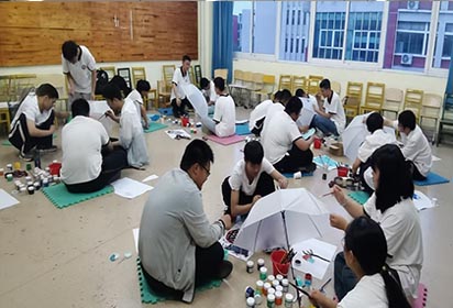 小活动藏大魔力——宿迁经贸高职机电系学生协作创新团体心理活动课回顾