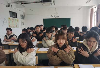 用心呵护，从“测”出发：宿迁经贸高职心理健康普测进行时