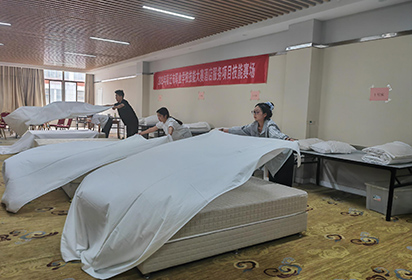 技能与艺术齐绽放——宿迁经贸高职社会服务系开展职教活动周风采展示