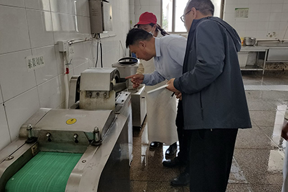 筑牢校园食品安全防线——宿迁经贸高职以“严实细”守护师生“舌尖上的安全”