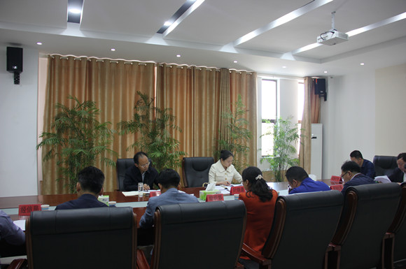 宿城区职业教育发展会办会在宿城中专召开