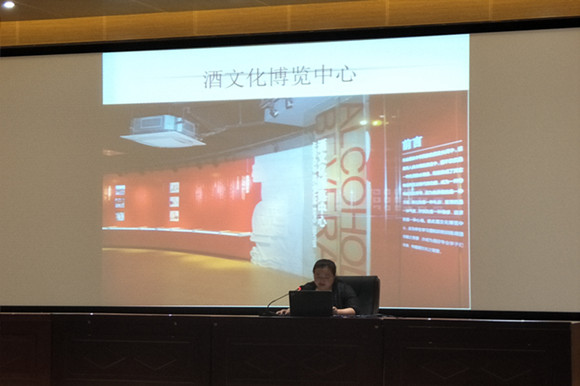 宿城中专举行外出培训人员专题汇报会