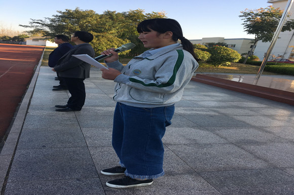 宿城中专开展“爱在夕阳”敬老助老志愿服务