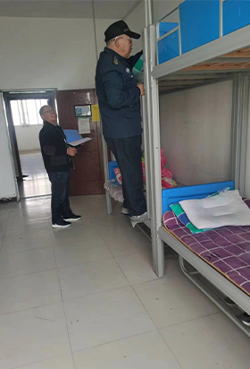 泗洪中专开展“珍爱生命，远离管制刀具及危险品”专项治理活动