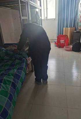 泗洪中专开展“珍爱生命，远离管制刀具及危险品”专项治理活动