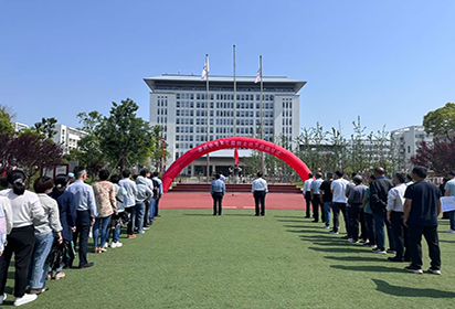 泗洪中专隆重举行第三届班主任节启动仪式