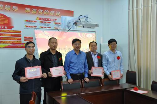 泗阳中专“党员活动日”活动开展受点赞
