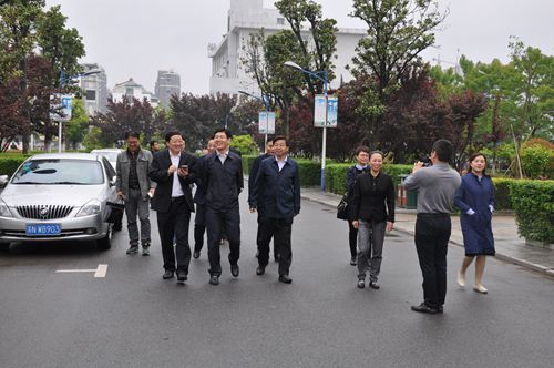 市职教观摩团到泗阳中专观摩