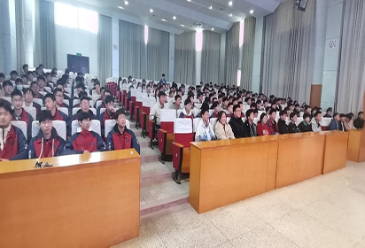 致敬努力，拥抱成长 ——泗阳中专汽车工程系召开“期中考试总结表彰大会”
