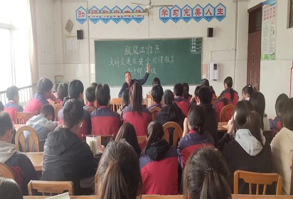 泗阳中专：开展“文明守纪树良风 安全教育记心中”活动