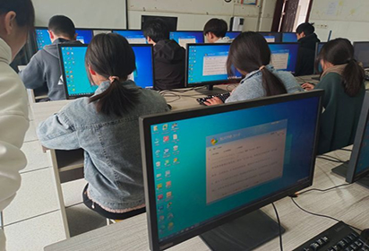 泗阳中专开展计算机专业技能月赛活动