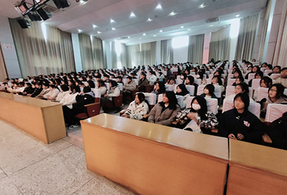 泗阳中专开展“预防艾滋病，防范肺结核”知识普及讲座