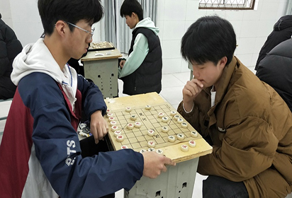 以“棋”启智 “棋”乐无穷 ——泗阳中专举行象棋选拔赛活动