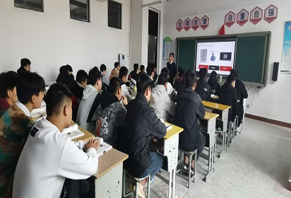 榜样示范 共学共进 ——泗阳中专开展汽车专业公开课