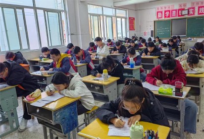 泗阳中专职教高考部第一次月考顺利举行