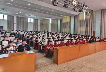 青春逢盛世  奋斗正当时——泗阳中专汽车工程系学风建设主题讲座