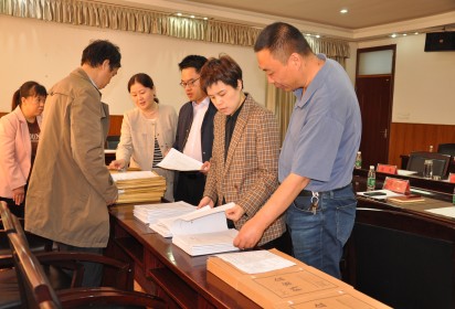 江苏省职业技能人才评价质量评估组莅临泗阳中专指导工作