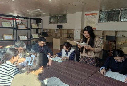 思维共碰撞  评课促成长 ——泗阳中专高考部语文教研组开展教研活动