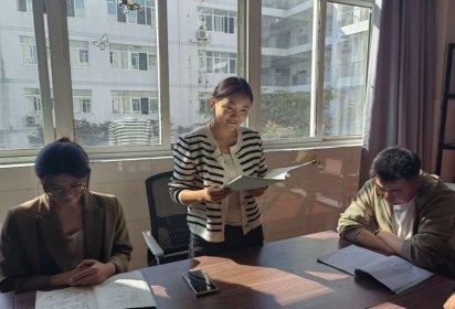 思维共碰撞  评课促成长 ——泗阳中专高考部语文教研组开展教研活动
