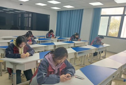 泗阳中专学生参加江苏联合职业技术学院第一届”职学园”杯英语词汇决赛