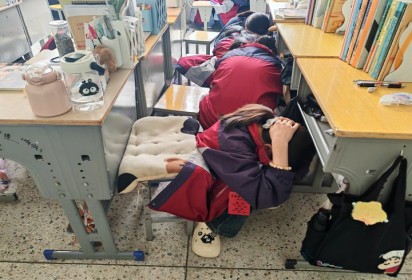 泗阳中专开展防震减灾应急疏散演习