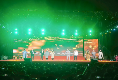 心合越山海 扬帆启新程 ——泗阳中专2025年元旦文艺汇演