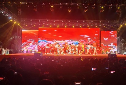 心合越山海 扬帆启新程 ——泗阳中专2025年元旦文艺汇演