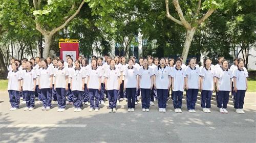 技能成就未来  青春绽放风采