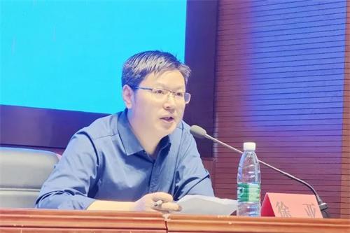 以法护航  法护成长——沭阳中专召开法治报告会