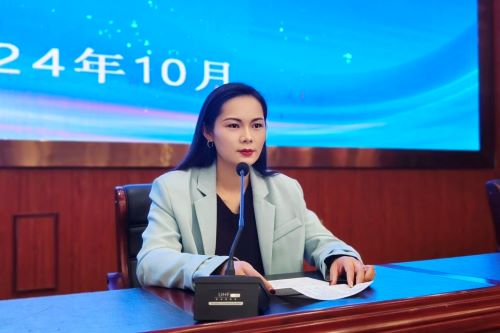 沭阳中专举行青春期女生专题讲座