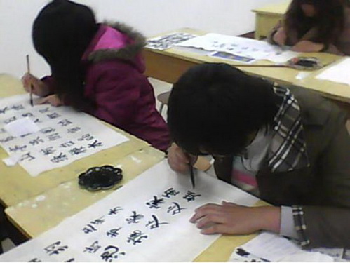 宿豫中等专业学校举行“中国梦、廉洁情”师生书画比赛