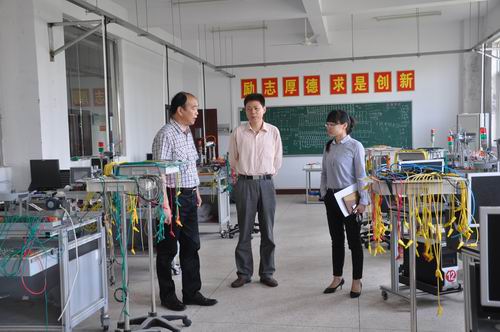 泗阳中专接受省高水平现代化职业学校项目建设现场考察